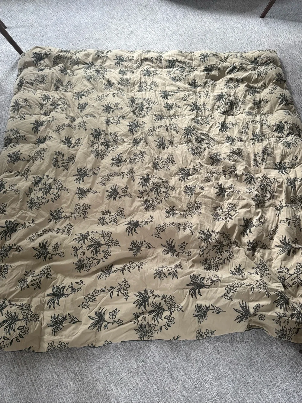 Down Beige Floral Quilted Comforter Botanical Print Full Queen